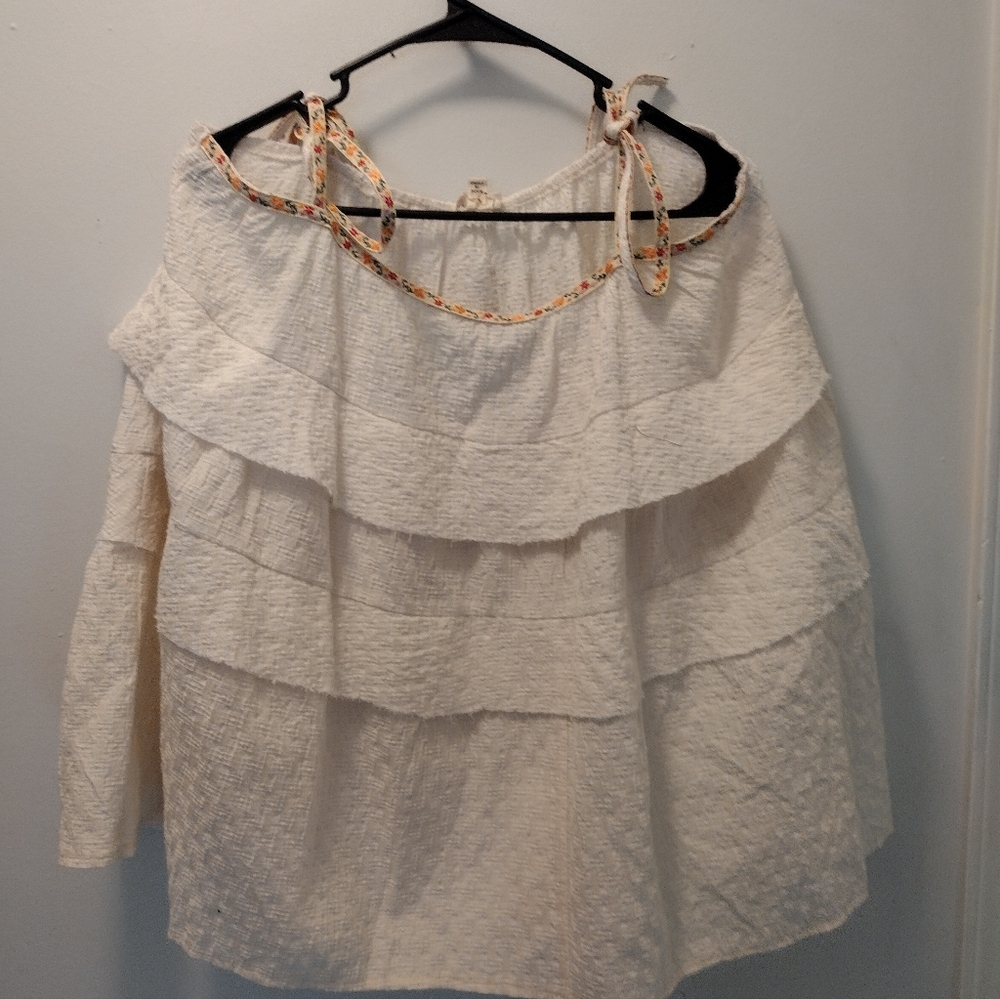 POL Cream Ruffled Off-Shoulder Blouse - Picture 4 of 5